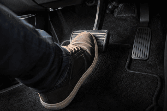 Soft Brake Pedal: Common Causes and Accurate Diagnosis Soft Brake Pedal: Common Causes and Accurate Diagnosis